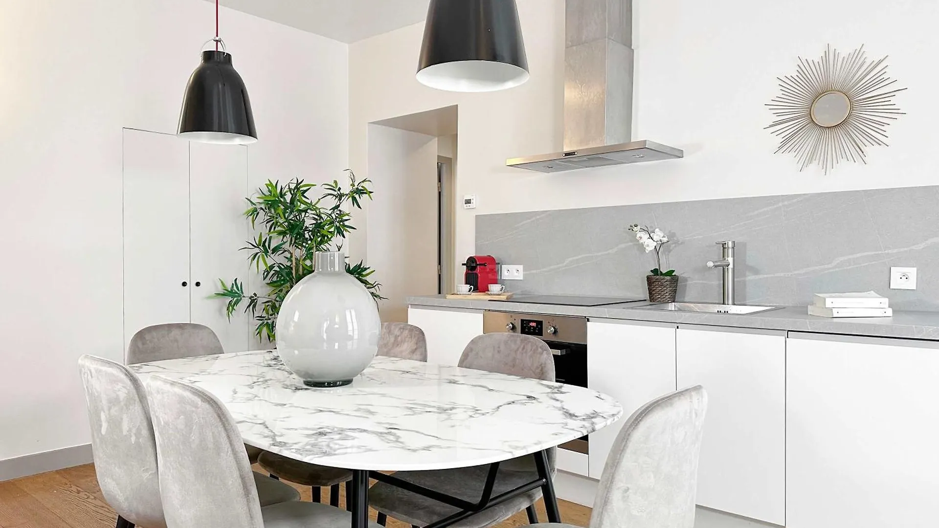 Luxembourg Garden Family Flat Delight Apartment Paris 0*,  France